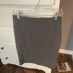 The Limited Gray Pencil Skirt Like New Size 8